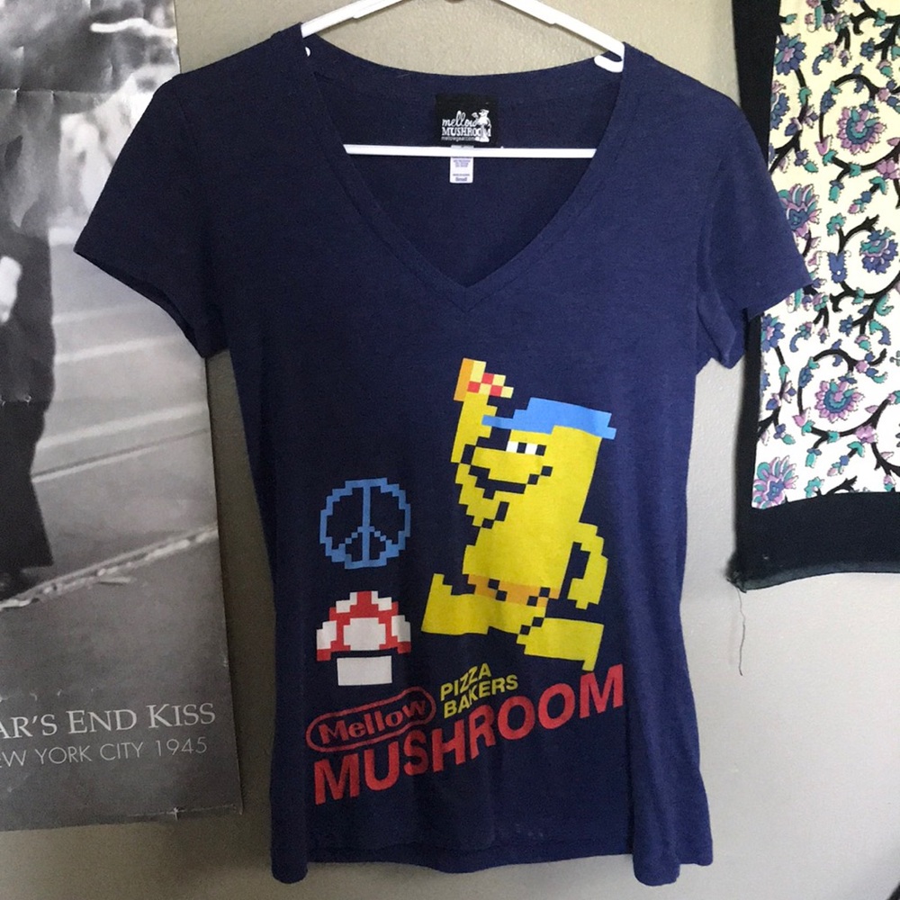 mellow mushroom tee